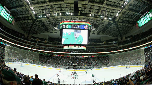 dallas-stars-american-airlines-arena-scoreboard-960.jpg